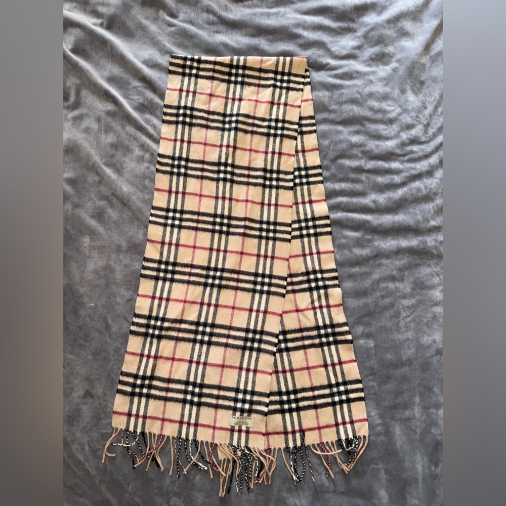 Burberry cashmere scarf